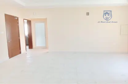 Apartment - 3 Bedrooms - 3 Bathrooms for rent in Tubli - Central Governorate