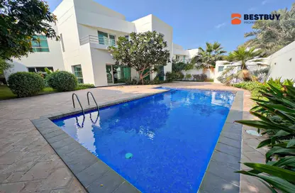 Villa - 4 Bedrooms - 6 Bathrooms for rent in Saar - Northern Governorate