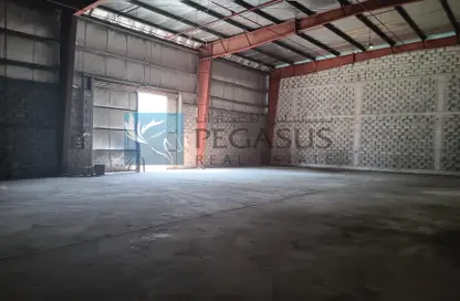 Warehouse - Studio - 2 Bathrooms for rent in Hidd - Muharraq Governorate