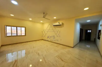 Apartment - 3 Bedrooms - 2 Bathrooms for rent in Busaiteen - Muharraq Governorate