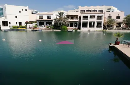 Apartment - 2 Bedrooms - 2 Bathrooms for rent in Al Marsa Floating City - Amwaj Islands - Muharraq Governorate