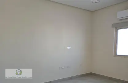 Apartment - 2 Bedrooms - 2 Bathrooms for rent in Hidd - Muharraq Governorate