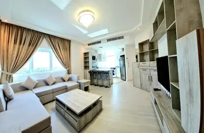 Apartment - 1 Bedroom - 2 Bathrooms for sale in Sanabis - Manama - Capital Governorate