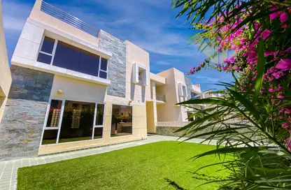 Villa - 4 Bedrooms - 5 Bathrooms for rent in Janabiya - Northern Governorate