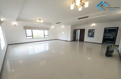 Apartment - 5 Bedrooms - 4 Bathrooms for rent in Saar - Northern Governorate