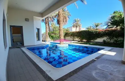 Villa - 4 Bedrooms - 4 Bathrooms for rent in Janabiya - Northern Governorate