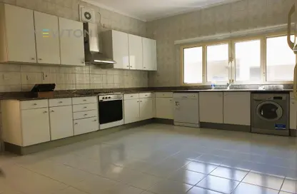 Villa - 5 Bedrooms - 5 Bathrooms for rent in Zinj - Manama - Capital Governorate