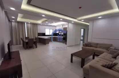 Apartment - 2 Bedrooms - 2 Bathrooms for rent in Janabiya - Northern Governorate