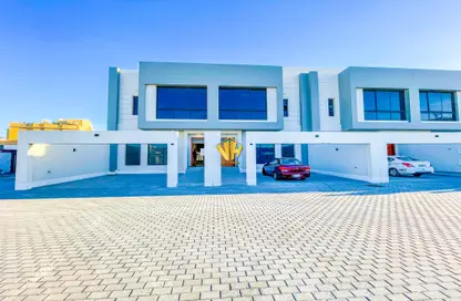 Villa - 3 Bedrooms - 5 Bathrooms for rent in Salmaniya - Manama - Capital Governorate