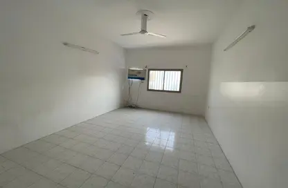 Apartment - 3 Bedrooms - 2 Bathrooms for rent in Hidd - Muharraq Governorate