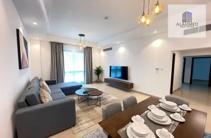 Apartment - 2 Bedrooms - 2 Bathrooms for rent in Al Juffair - Capital Governorate