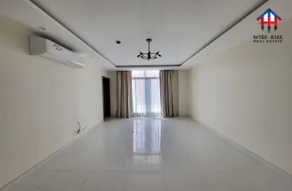 Apartment - 2 Bedrooms - 3 Bathrooms for rent in Hidd - Muharraq Governorate