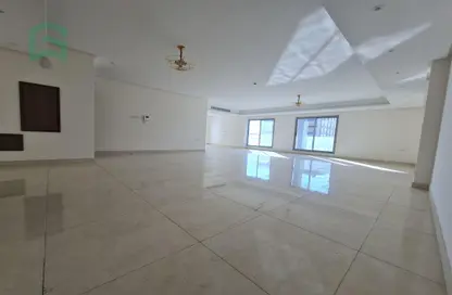 Apartment - 3 Bedrooms - 4 Bathrooms for sale in Hidd - Muharraq Governorate