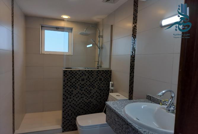 Apartment - 2 Bedrooms - 2 Bathrooms for rent in Janabiya - Northern Governorate