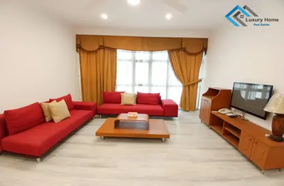 Apartment - 1 Bedroom - 1 Bathroom for rent in Sanabis - Manama - Capital Governorate