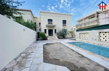 Villa - 5 Bedrooms - 4 Bathrooms for rent in Mahooz - Manama - Capital Governorate