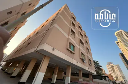 Apartment - 2 Bedrooms - 2 Bathrooms for rent in Sanabis - Manama - Capital Governorate