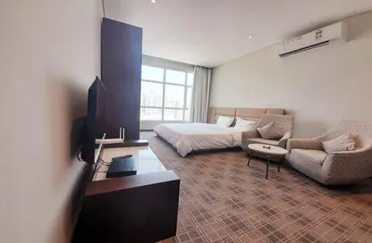 Apartment - 1 Bathroom for rent in Mahooz - Manama - Capital Governorate