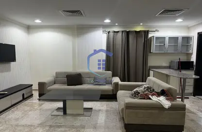 Apartment - 2 Bedrooms - 2 Bathrooms for rent in Sanabis - Manama - Capital Governorate