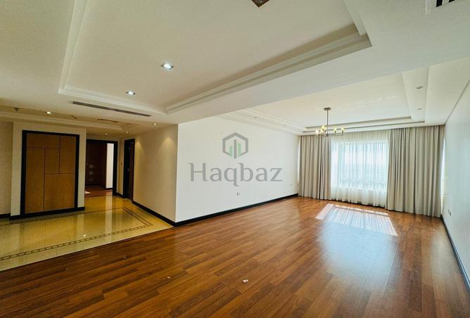 Apartment - 2 Bedrooms - 3 Bathrooms for rent in Abraj Al Lulu - Manama - Capital Governorate