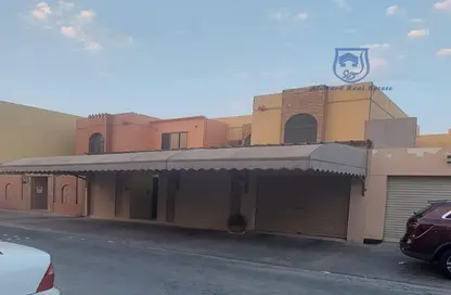 Villa - 5 Bedrooms - 5 Bathrooms for sale in Busaiteen - Muharraq Governorate