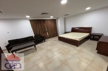 Apartment - 2 Bedrooms - 2 Bathrooms for rent in Hidd - Muharraq Governorate