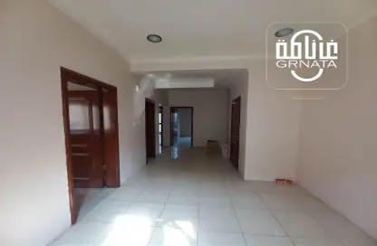 Apartment - 2 Bedrooms - 2 Bathrooms for rent in Ras Rumman - Manama - Capital Governorate