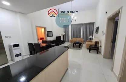 Apartment - 2 Bedrooms - 3 Bathrooms for rent in Mahooz - Manama - Capital Governorate