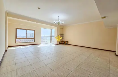 Apartment - 3 Bedrooms - 2 Bathrooms for rent in Al Juffair - Capital Governorate