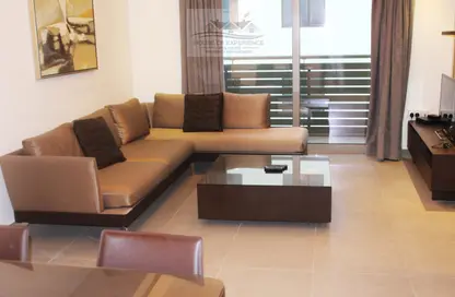 Apartment - 2 Bedrooms - 3 Bathrooms for rent in Al Juffair - Capital Governorate