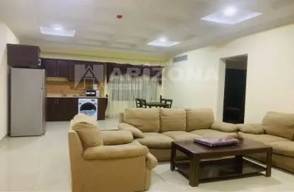 Apartment - 2 Bedrooms - 2 Bathrooms for rent in Um Al Hasam - Manama - Capital Governorate