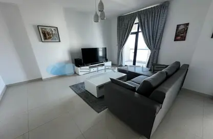 Duplex - 2 Bedrooms - 3 Bathrooms for rent in Al Juffair - Capital Governorate