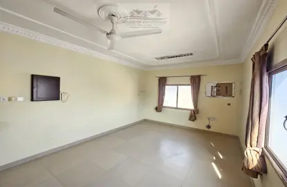 Apartment - 2 Bedrooms - 2 Bathrooms for rent in Hidd - Muharraq Governorate