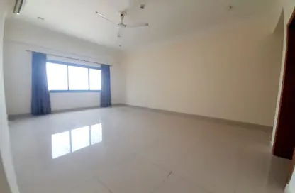 Apartment - 2 Bedrooms - 2 Bathrooms for rent in Um Al Hasam - Manama - Capital Governorate