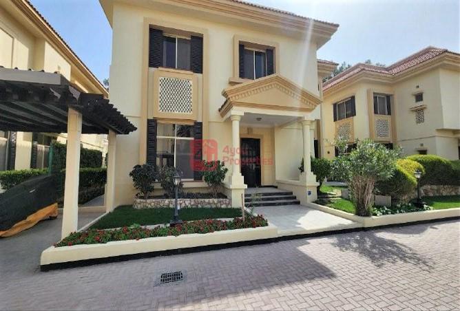 Villa - 4 Bedrooms - 4 Bathrooms for rent in Mahooz - Manama - Capital Governorate