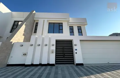 Villa - 4 Bedrooms - 5 Bathrooms for sale in Saar - Northern Governorate