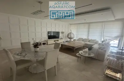 Villa - 4 Bedrooms - 5 Bathrooms for sale in Durrat Al Bahrain - Southern Governorate