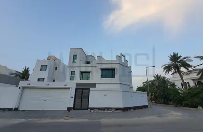 Villa - 5 Bedrooms - 5 Bathrooms for rent in Sanad - Central Governorate