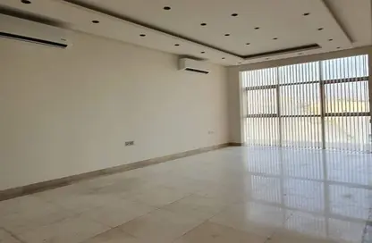 Office Space - Studio - 2 Bathrooms for rent in Hidd - Muharraq Governorate