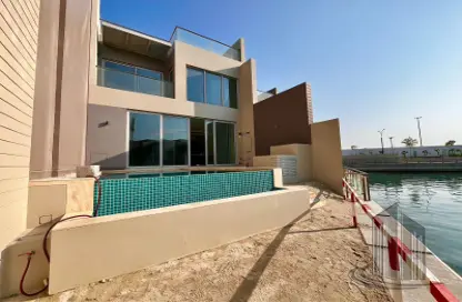 Villa - 3 Bedrooms - 4 Bathrooms for sale in Diyar Al Muharraq - Muharraq Governorate