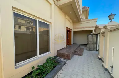 Villa - 3 Bedrooms - 4 Bathrooms for rent in Tubli - Central Governorate