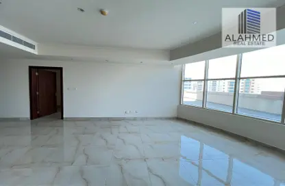 Apartment - 3 Bedrooms - 4 Bathrooms for rent in Hidd - Muharraq Governorate