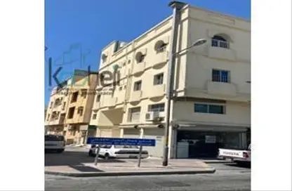 Apartment - 2 Bedrooms - 2 Bathrooms for rent in Muharraq - Muharraq Governorate