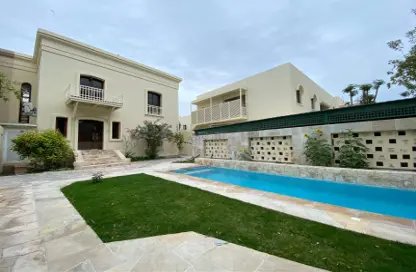 Villa - 4 Bedrooms - 4 Bathrooms for rent in Mahooz - Manama - Capital Governorate