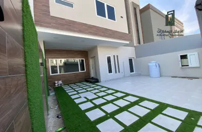 Villa - 3 Bedrooms - 4 Bathrooms for sale in Bani Jamra - Northern Governorate