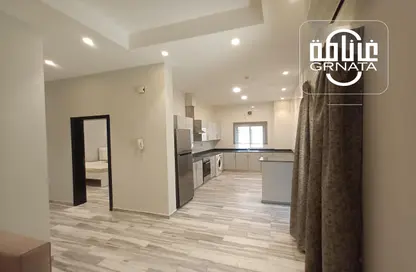 Apartment - 2 Bedrooms - 2 Bathrooms for rent in Al Juffair - Capital Governorate