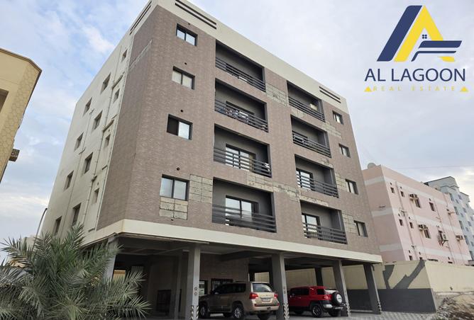 Apartment - 3 Bedrooms - 3 Bathrooms for rent in Alhajiyat - Riffa - Southern Governorate