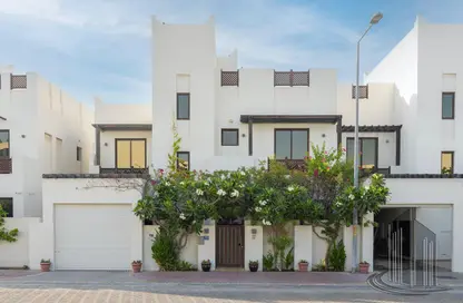 Villa - 5 Bedrooms - 6 Bathrooms for sale in Al Noor - Diyar Al Muharraq - Muharraq Governorate