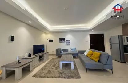 Apartment - 2 Bathrooms for rent in Busaiteen - Muharraq Governorate