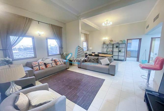 Apartment - 2 Bedrooms - 2 Bathrooms for rent in Sanabis - Manama - Capital Governorate